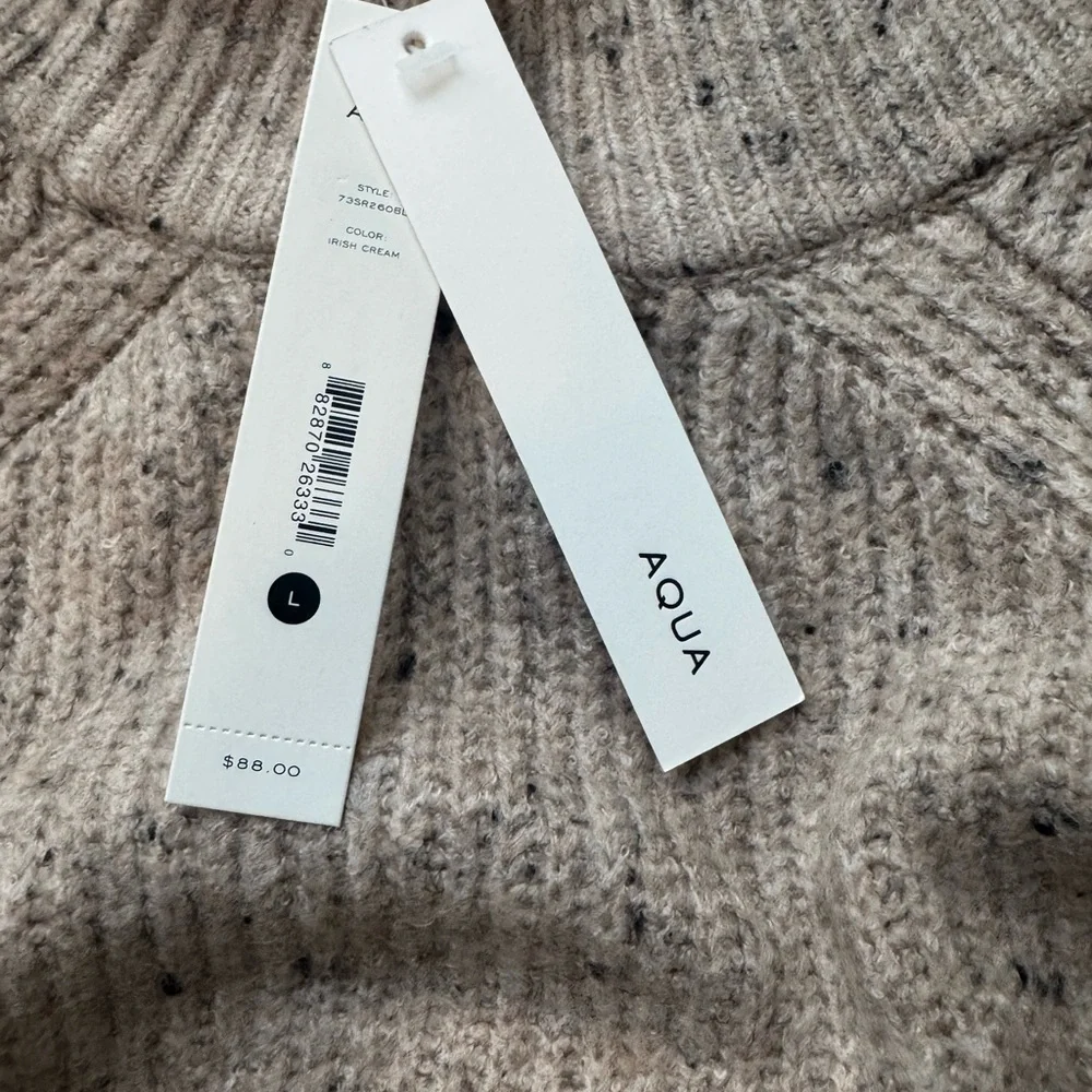 NWT Aqua BLOOMINGDALES pull over sweater